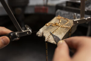 Hiring a Custom Jewelry Manufacturer