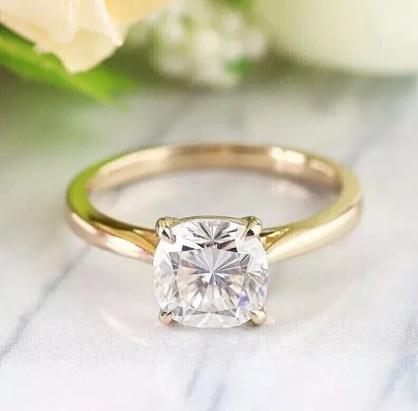 Cushion Cut 2Ct Moissanite Engagement Ring