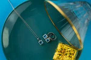 How to Style Sapphire Gemstone Jewelry
