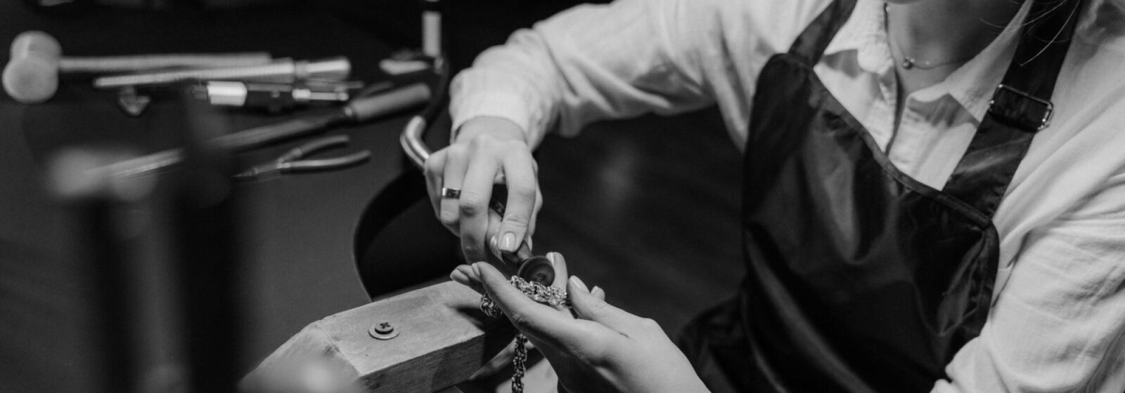 Outsource jewelry production 3