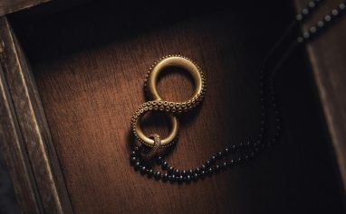 Symbolic Necklaces