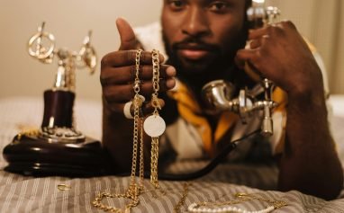 Types of Hip-Hop Jewelry